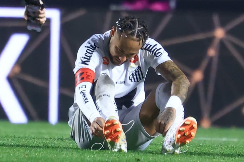 Filho de Neymar envia mensagem de apoio após goleada