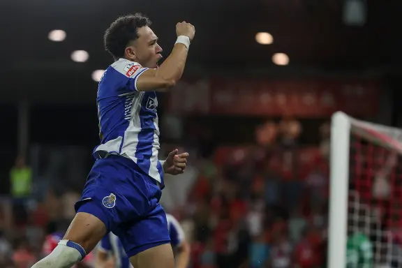 Pepê brilha no FC Porto e deixa mensagem de união: “Este é o espírito”