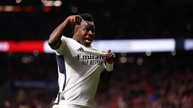 Vinícius Jr. trava renovação no Real Madrid: exigência milionária coloca impasse no futuro do craque