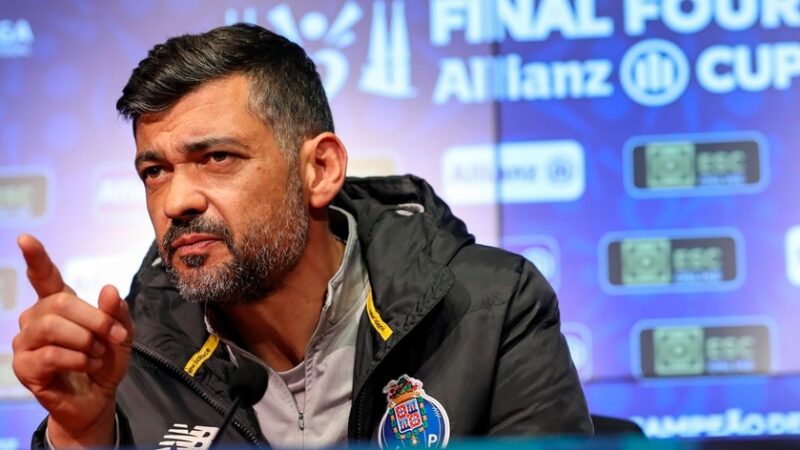 Sérgio Conceição entra na mira do Al Ittihad após saída de Laurent Blanc