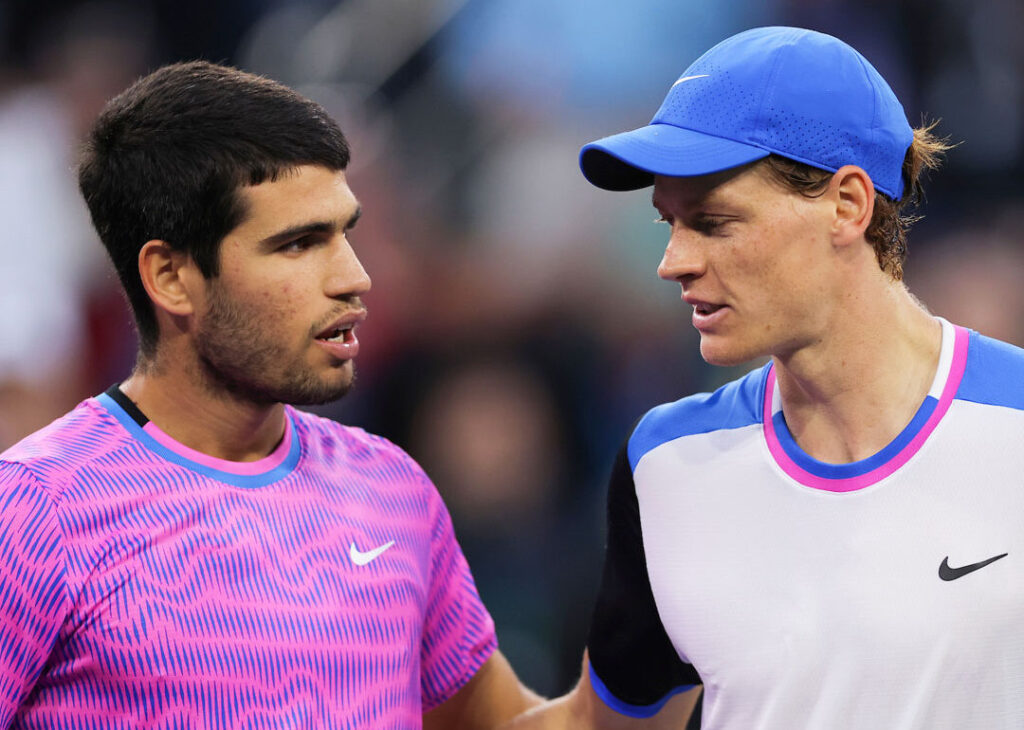 Sinner e Alcaraz lutam pelo segundo troféu no US Open e número 1