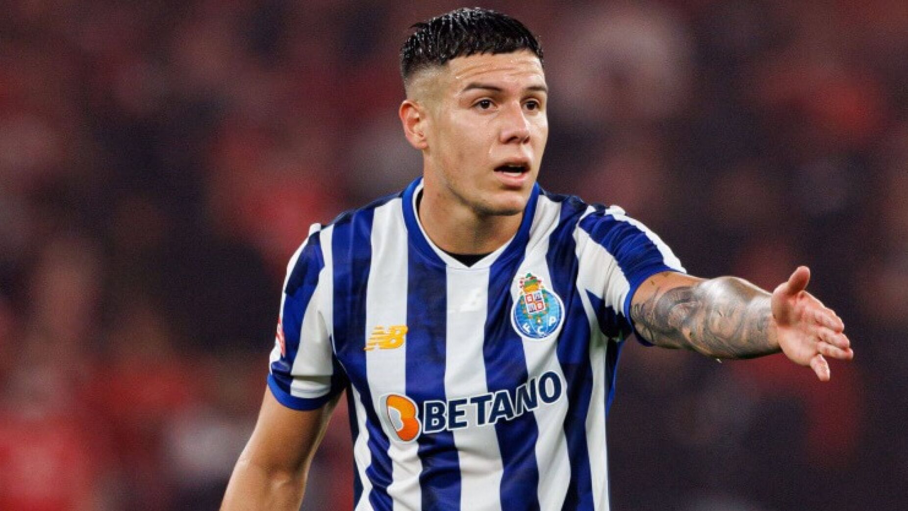 FC Porto perde Nehuén Pérez: rotura do tendão de Aquiles afasta central por longo período