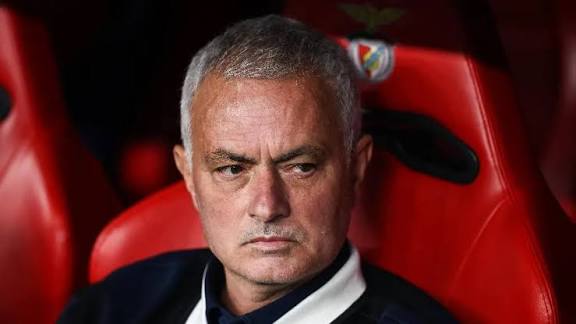 Mourinho não é treinador para o Benfica, afirma Laurindo Filho