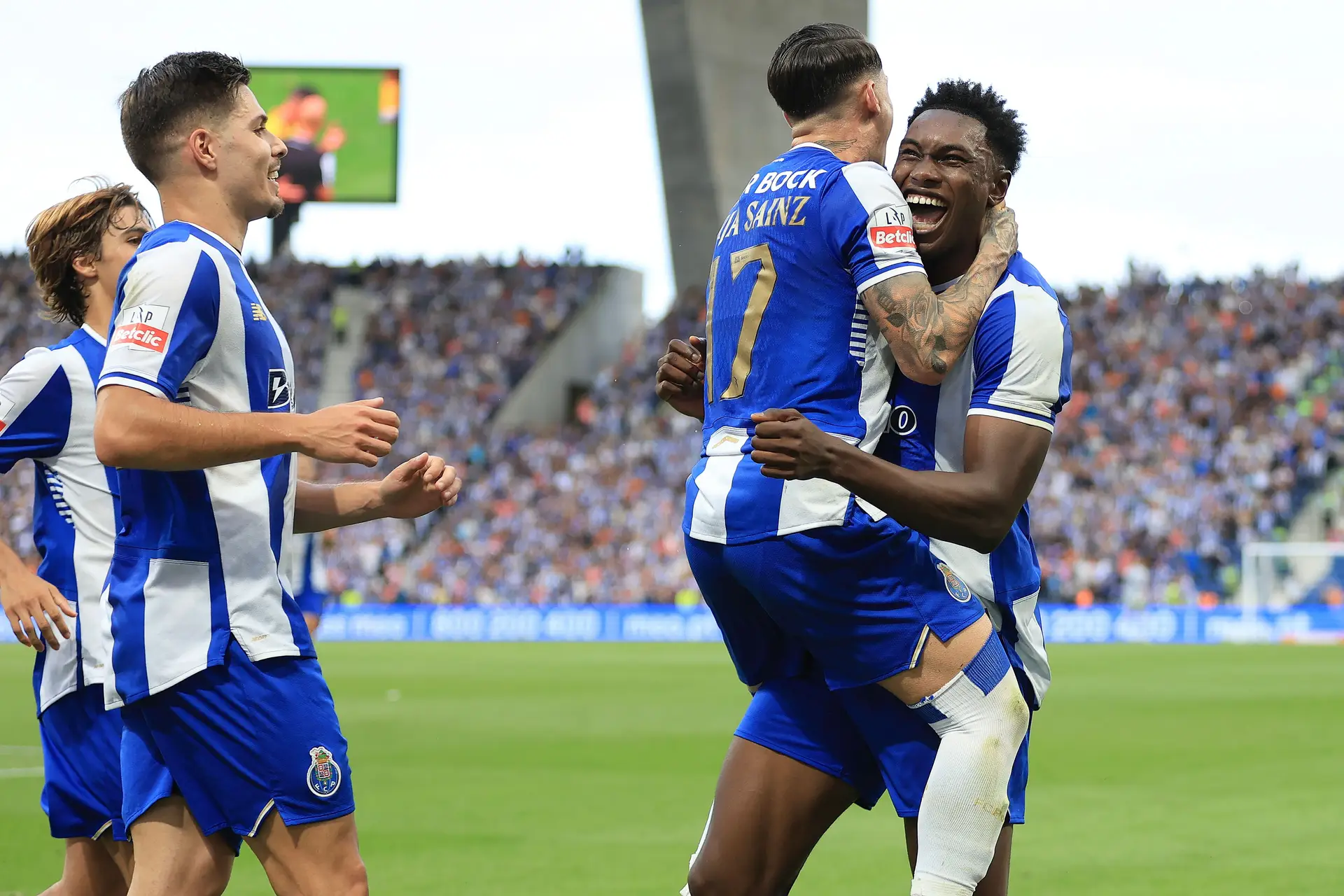 FC Porto em fúria: três jogos em sete dias antes de enfrentar o Benfica