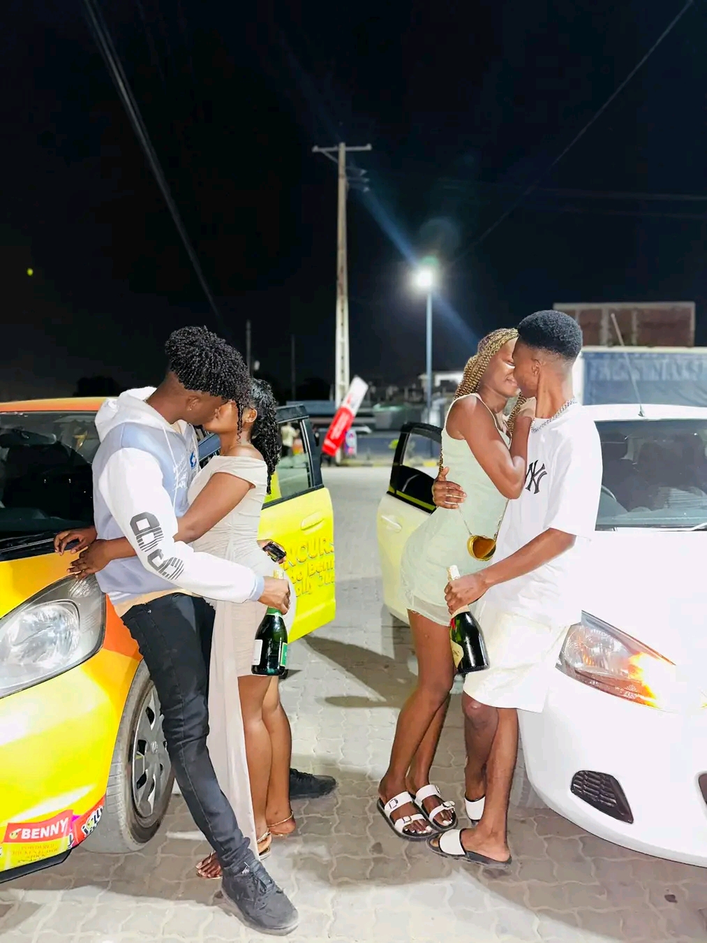 Casal Smith e Casal Bino ɛnganar4m a todos que…ver mais