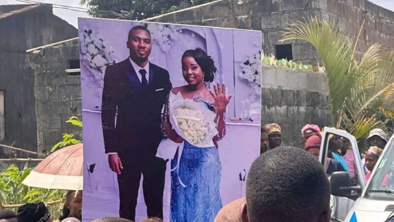 Realização das cerimónias fún€br€s do casal que morr£u no ac¡dente…ver mais