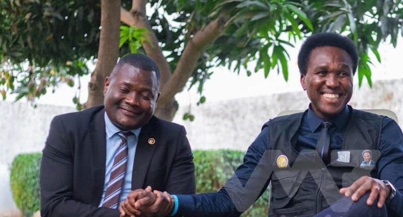 Olha o plano genial que Elvino deu ao VM7 para d£rrubar o s¡stema…ver mais